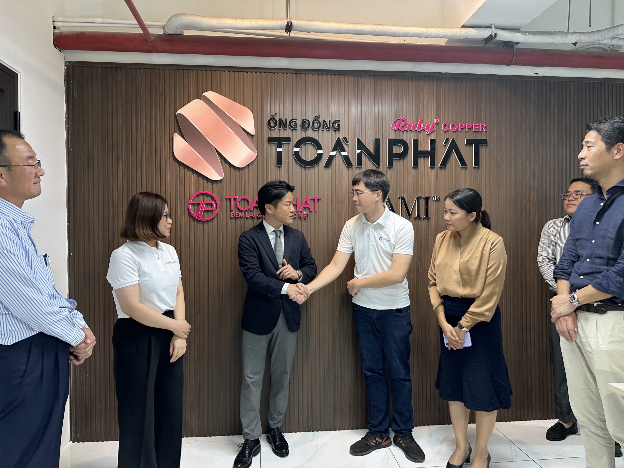 Hai bên thỏa thuận phát triển mối quan hệ giữa hai công ty Hai bên thỏa thuận phát triển mối quan hệ giữa hai công ty